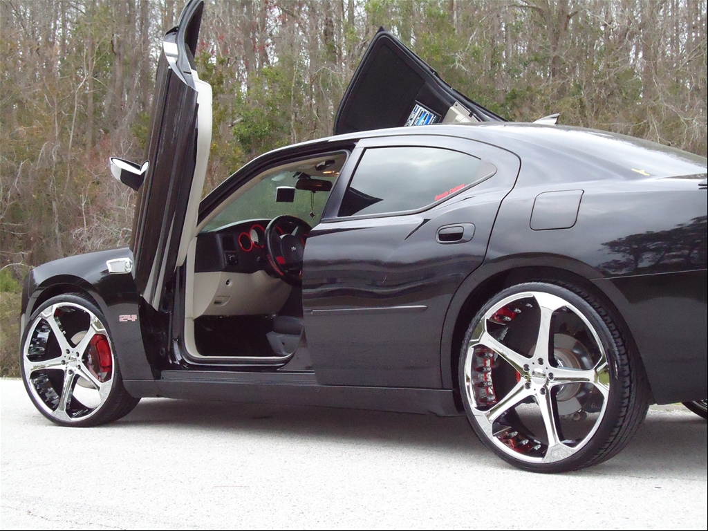 Giovanna Dalar-5 24'' Chrome On Dodge Charger